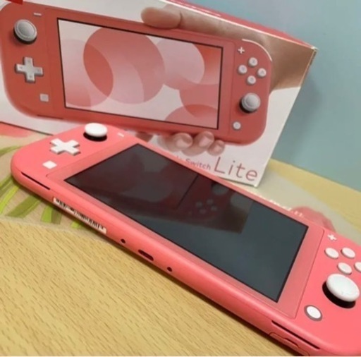 任天堂SwitchLight コーラル