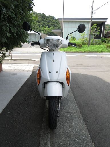 スズキ　レッツ5　中古実動美車　バッテリーフル充電済み　オイル交換後引き渡し　タイヤ前後バリ山　ナンバー登録書類有 スズキ レッツ5 中古実動美車 バッテリーフル充電済み オイル交換後渡し