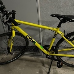 ブリヂストン　黄色のクロスバイク自転車