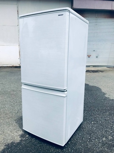 ♦️EJ1521番 SHARPノンフロン冷凍冷蔵庫 【2018年製】