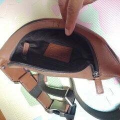 未使用品 コーチ ボディーバッグ ウエストバッグ