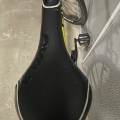 ブリヂストン　黄色のクロスバイク自転車