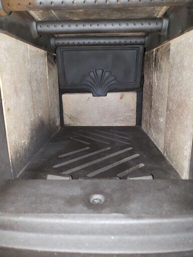 引き取り限定☆特選中古薪ストーブの掘り出し物です。