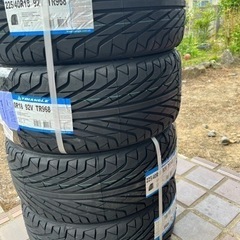 新品225-40-18タイヤ4本
