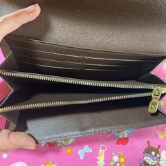 ルイヴィトン　長財布とおまけのフェラガモキーケース