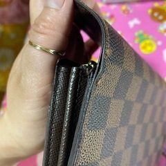 ルイヴィトン　長財布とおまけのフェラガモキーケース