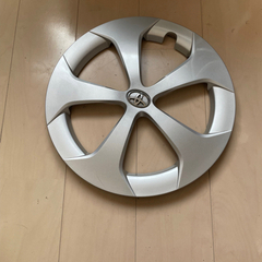 トヨタプリウス　純正タイヤ　ホイール黒（ホイールカバー付き）