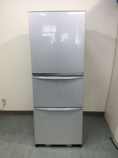 (7/15受渡済)YJT4834【TOSHIBA/東芝 3ドア冷蔵庫】激安品 2012年製 GR-E34N 家電 キッチン 冷蔵冷凍庫 右開きドア 自動製氷 340L