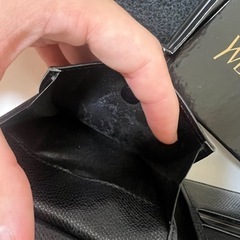 イヴ・サンローラン　二つ折り財布　メンズ　レディース