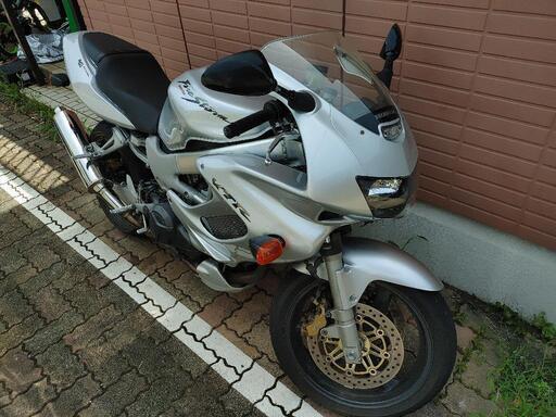 ヤマハ VTR1000f