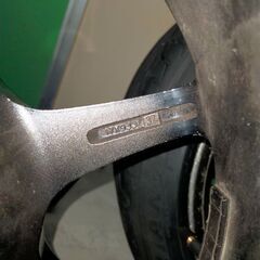 P1レーシング 17インチ 9j+37 ２本セット 新品タイヤ&カバー付き