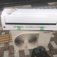 決まりました?◇東芝 ルームエアコン 6畳程度 ?2019年製 RAS-2219TM 