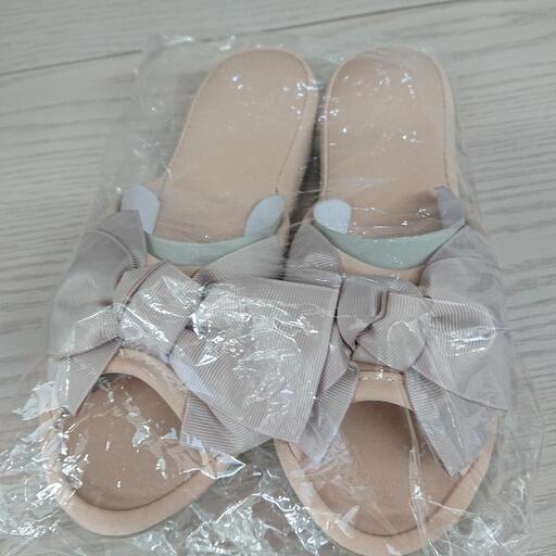 ★新品・未使用品❗レディーススリッパ [Lサイズ] 各色一点ずつあり 店頭販売のみ‼️
