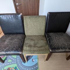 [無料] 椅子あげます:黒2つ緑2つ