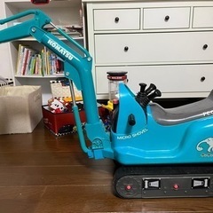 ショベルカー　乗り物