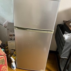【ネット決済】冷蔵庫　112L SR111-J