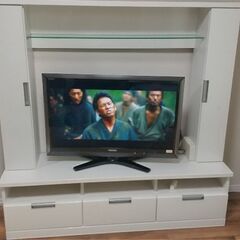 パールホワイト　テレビ台