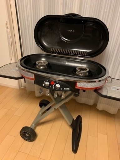 【未使用品】Coleman ロードトリップグリル 専用鉄板と専用五徳セット 未使用品】Coleman ロードトリップグリル 専用鉄板と専用五徳