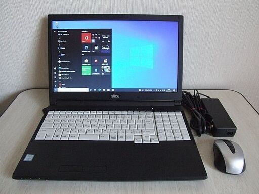 高速SSD120GB搭載 2017年 第六世代 Corei5-6300U 富士通　ノートパソコン （3952）