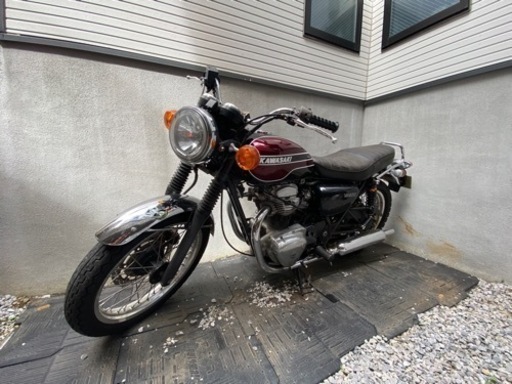 人気車種カワサキW400レストアベース