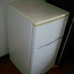 単身用　冷蔵庫　61L