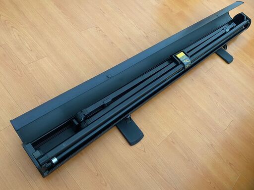 お譲り先決まりました CASIO 自立式ポータブルスクリーン(パンタグラフ式)