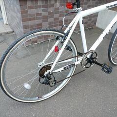 防犯登録料込み！札幌市内配達無料。中古クロスバイクブラック×ホワイト！