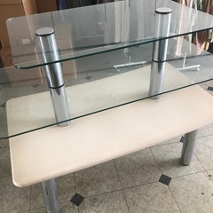 店舗什器　店舗用家具　ディスプレイ　テーブル　ガラス　メッキ