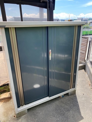 中古タクボ物置
