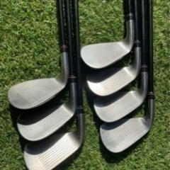 アイアン　オノフアカ