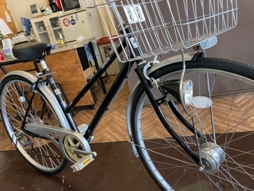 自転車 【タイヤ新品！】オートライト 6段変速 27インチ自転車 ブラック