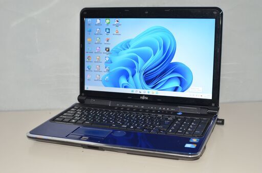 中古ノートパソコン 最新Windows11 office 新品爆速SSD256GB 富士通 LIFEBOOK AH700/5B i5-560M 8GB 15.6インチ DVDマルチ カメラ テンキー