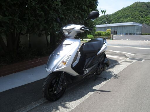 スズキ　アドレスV125S　中古実動美車　バッテリーフル充電済　オイル交換済み　前後タイヤバリ山　外装バフ掛け済　ナンバー登録書類有