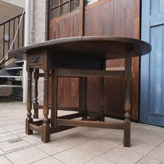 飛騨の老舗家具メーカー飛騨産業(HIDA)のPROVINCIAL(プロヴィンシャル)ゲートレッグダイニングテーブルです。飛騨産業の最高峰シリーズ。コンパクトに折り畳み可能なバタフライ式テーブルです♪CG122