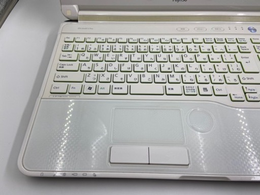 初心者オススメ☆SSDで快適☆corei3❗️カメラ付き 初心者オススメ☆SSDで快適☆corei3❗️カメラ付き 【公式通販】