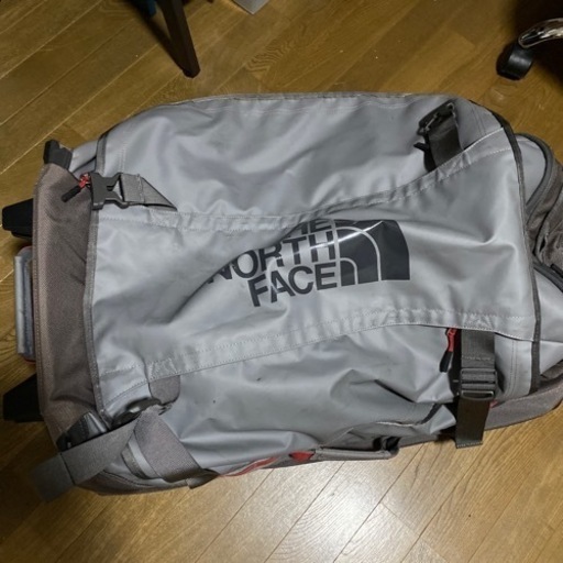 ノースフェイス　キャリーバッグ