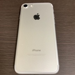 再掲載【美品】iphone7 シルバー 256GB SIMロック解除済み