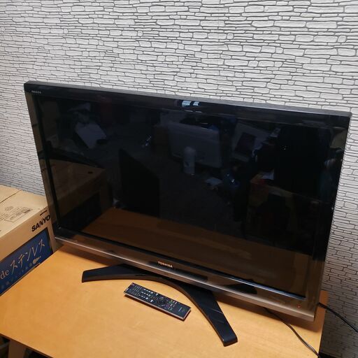 TOSHIBA  REGZA 42Z8000 / 42インチ 液晶テレビ
