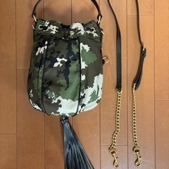 レア MIUMIU カモフラ バケツ 3WAY トップハンドル バッグ ブランド