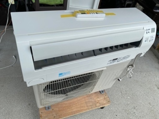 お薦め品‼️美品‼️三菱ルームエアコン MSZ-GE2219-W 2.2kW 6-8畳用 2019年