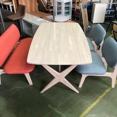 ● ニトリ、ダイニングテーブルセット、4人用、店頭価格89,900円