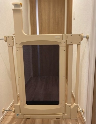 【商談中】コンビ ハンズフリーゲート 69-84cm