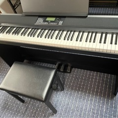 電子ピアノ　KORG コルグ　88鍵盤　3本ペダル　電子ピアノ　美品