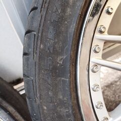 ワイザー　メッシュホイール 17インチ114.3 5H　オフセット不明　4本