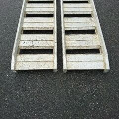 昭和アルミブリッジ　2本　約210cm×35ｃｍ×7ｃｍ 0.8t 歩み板　はしご　ラダー　重機　農機等 　ユンボ