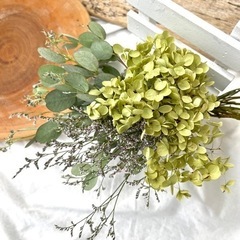 アナベルユーカリスワッグ