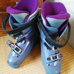 スキーブーツ（紫）　＜2022年7月18日まで＞