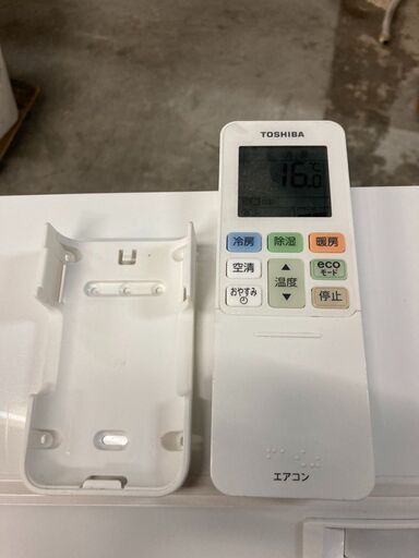 ☆中古￥35,000！TOSHIBA ルームエアコン 家電 2019年製 RAS-F221ART型