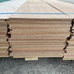 大量１５０枚!! カット合板5.5ミリ厚　1パレット