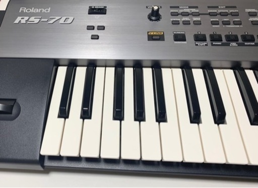 Roland RS-70 シンセサイザー　61鍵盤